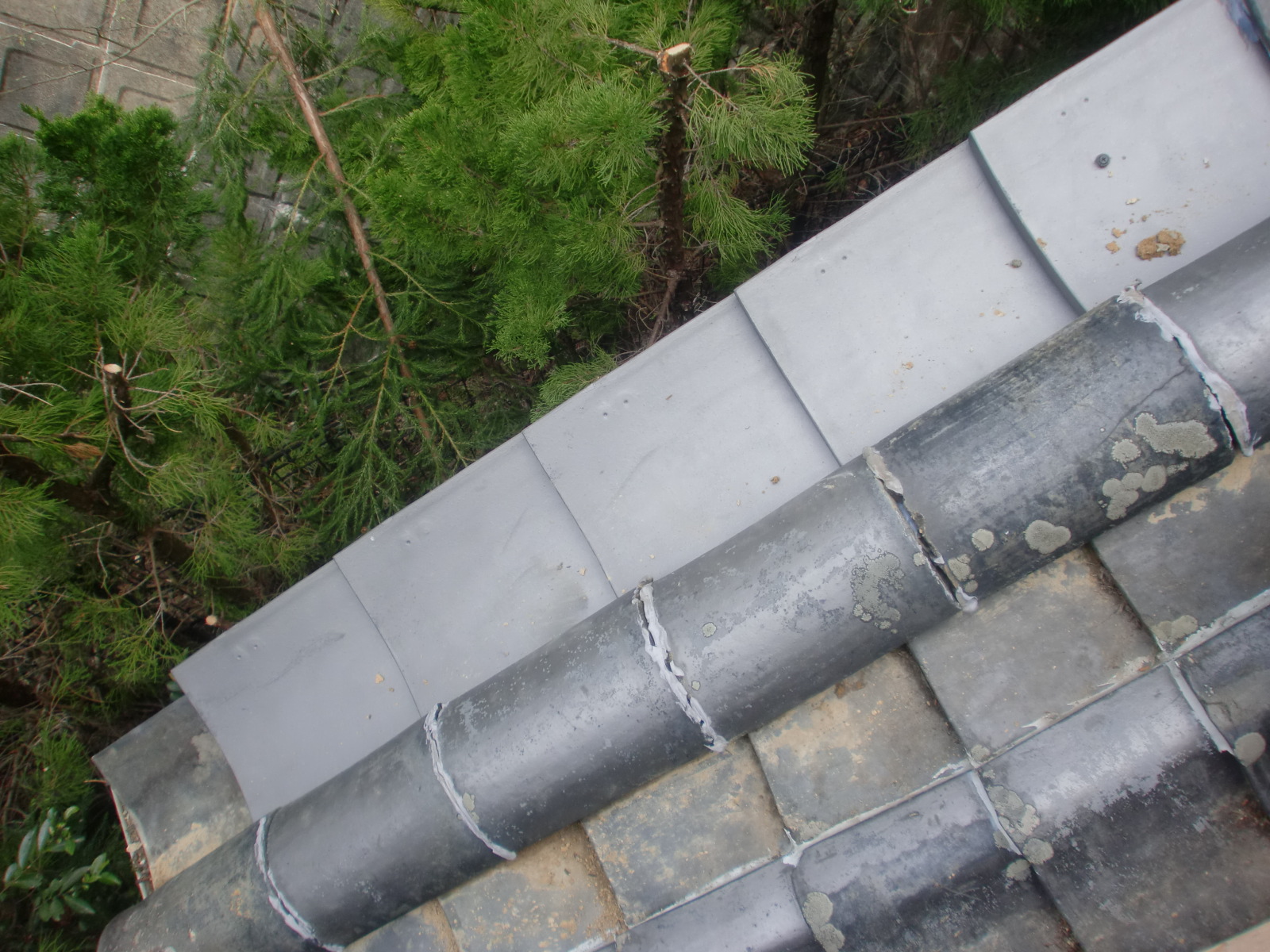 亀山市関町で雨漏り修理・屋根修理