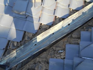 亀山市　雨漏り屋根修理