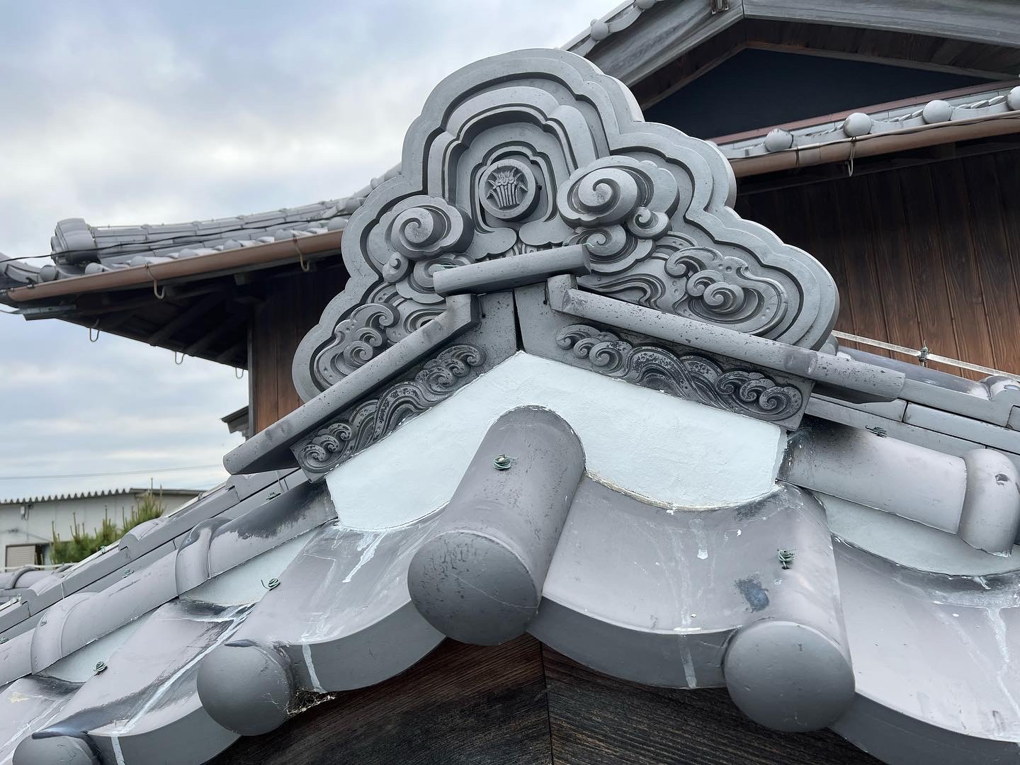 松阪市肥留町で屋根漆喰修理