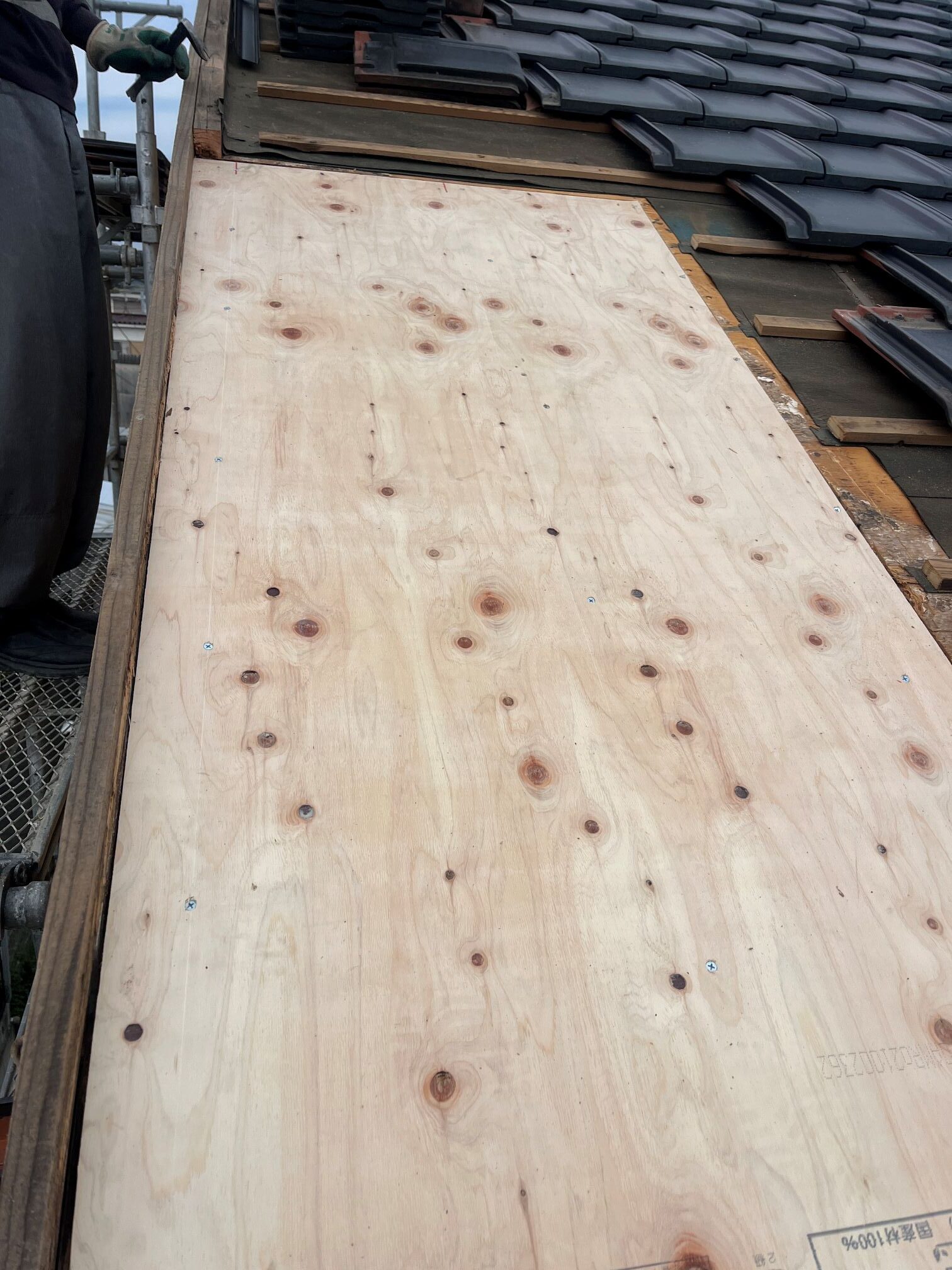 津市河芸町で平板瓦屋根修理