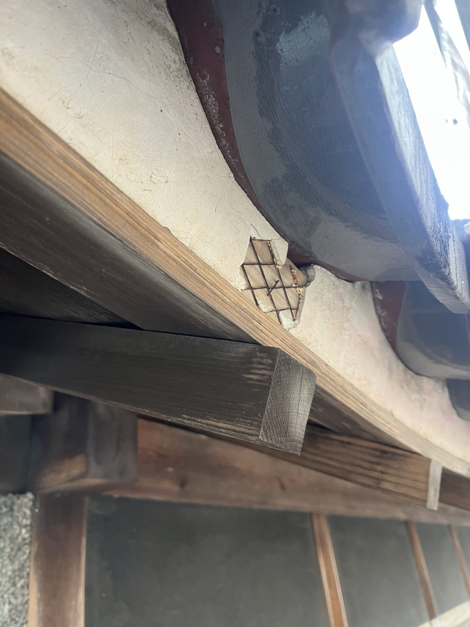 津市で雨樋掛け替え工事