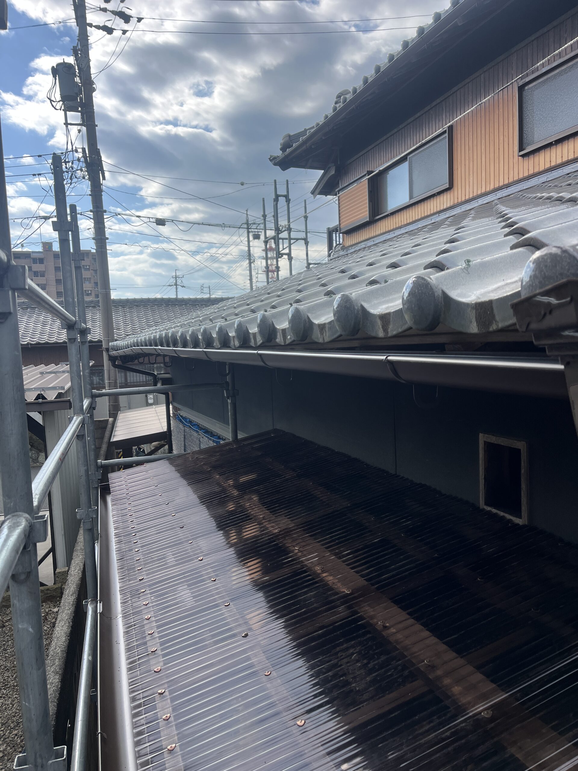 津市で雨樋掛け替え工事